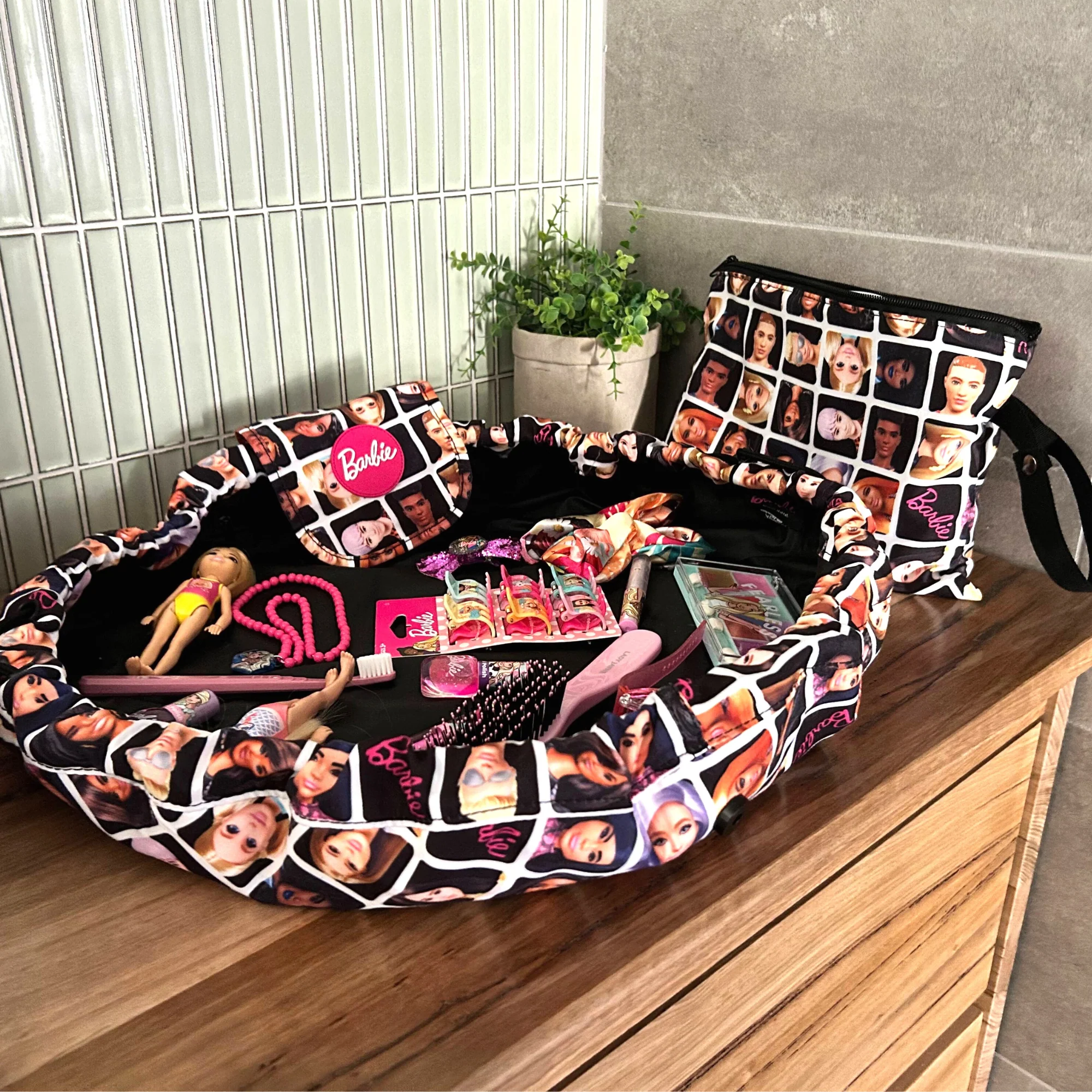 Barbie Icon Glam Pouch - Image 5