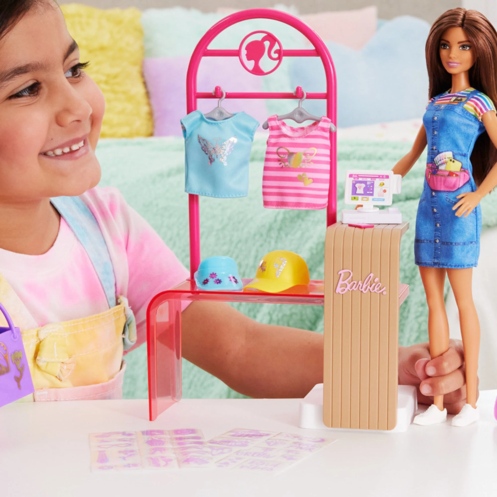 Barbie Make & Sell Boutique Playset With Brunette Doll, Foil Design Tools, Clothes & Accessories - Image 7