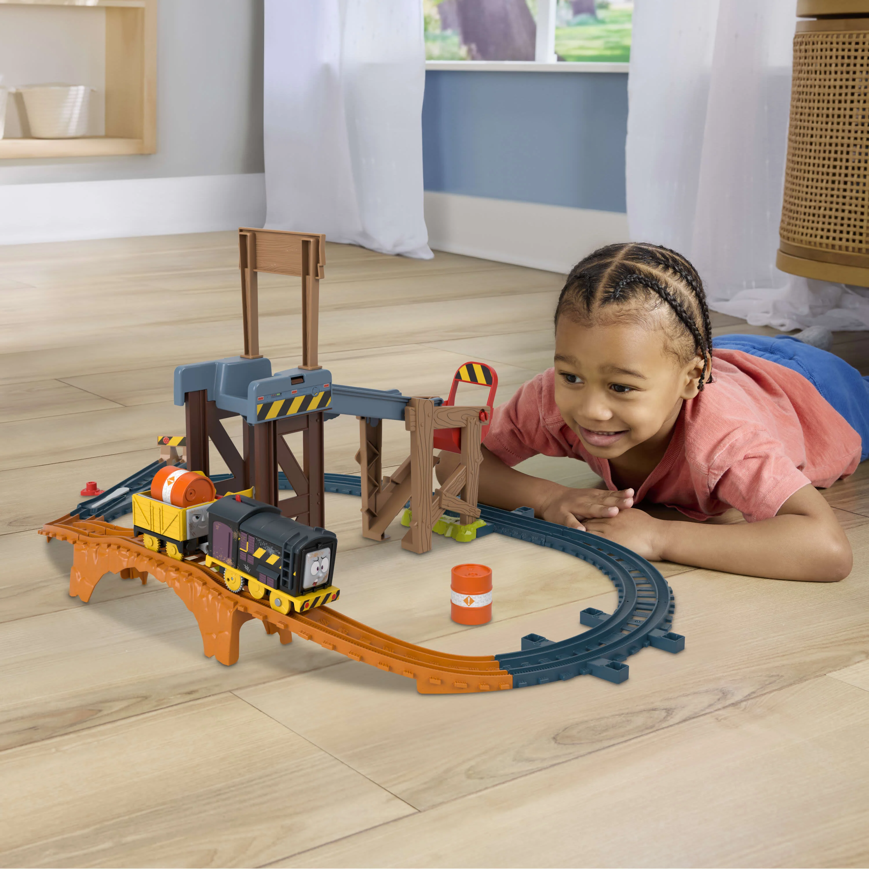 Fisher-Price Thomas & Friends Diesel's Lift & Load Construction Set - Image 9