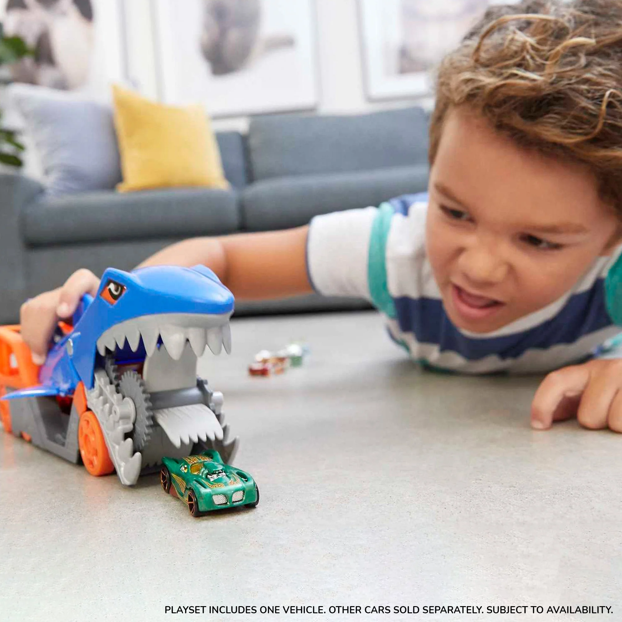 Hot Wheels Shark Chomp Transporter - Image 8